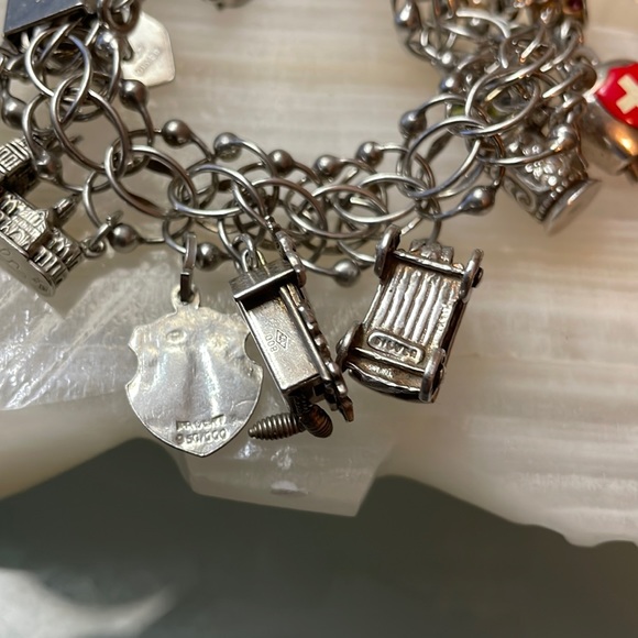 Vintage JB Sterling Silver Interwoven Link Bracelet with 14 European Charms 54g - Picture 11 of 17